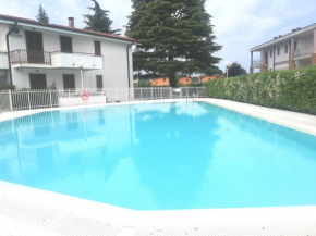 Appartamento a Peschiera del Garda con piscina Peschiera Del Garda